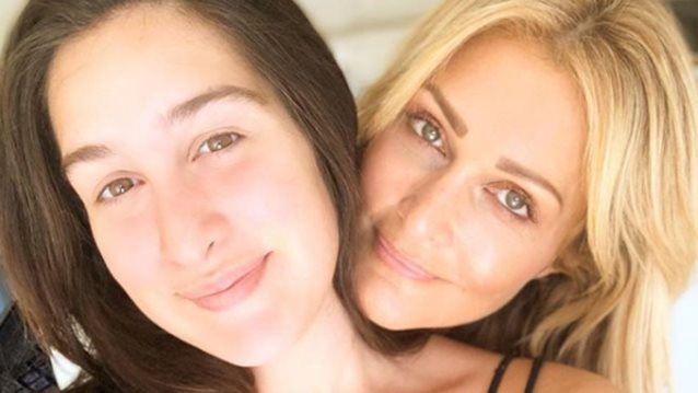 Νατάσα Θεοδωρίδου: Η κόρη της πέρασε στη Φιλολογία! Δείτε πως της ευχήθηκε για την επιτυχία της