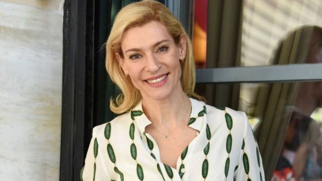 Η Ζέτα Δούκα στο καμαρίνι της με την 8χρονη κόρη της, Θάλεια