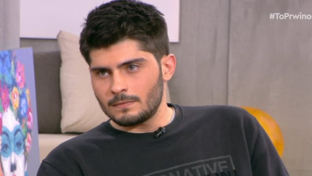 Αλέξανδρος Δαβιλάς: Ο 22χρονος πρωταγωνιστής της «Επιστροφής» μιλάει για την ιδιαίτερη σχέση με τον δίδυμο αδελφό του