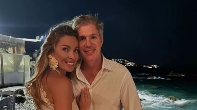 Couple goals | Η Μαριέττα Χρουσαλά &amp; ο Λέων Πετίτσας στον επίγειο &quot;παράδεισό&quot; τους