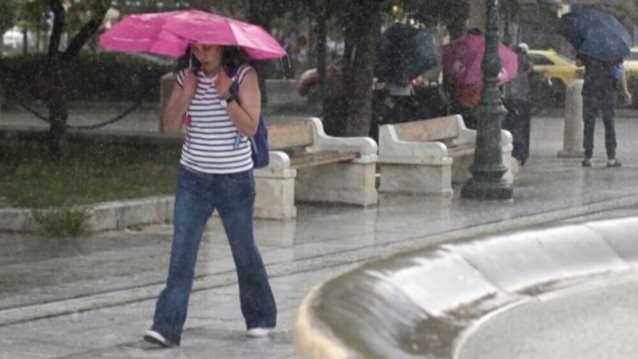 Προειδοποίηση Μαρουσάκη για ισχυρές καταιγίδες και κεραυνούς από το μεσημέρι - Οι &quot;επικίνδυνες&quot; περιοχές