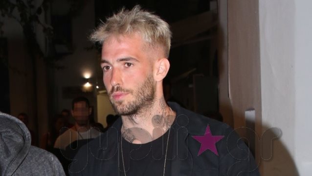 Βασίλης Χαλκιάς: Single στη Μύκονο! Όλες οι φωτογραφίες από τη νυχτερινή του έξοδο