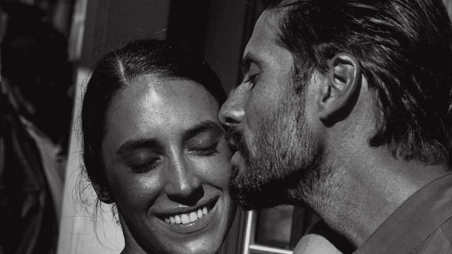 Ο Γιώργος Καράβας κάνει ερωτική εξομολόγηση στη σύζυγό του