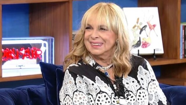 Άννα Φόνσου: &#39;Έφευγα γρήγορα για να μη δίνω αυτόγραφα - Έλεγαν στην Αλίκη πόσο σνομπ είμαι&quot;