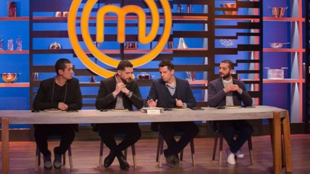 MasterChef | Ημιτελικοί #2: Η δοκιμασία - «φωτιά» &amp; η αποχώρηση που «λύγισε» τους κριτές!