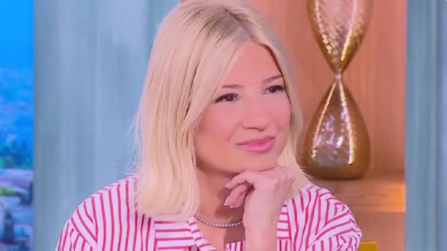 Δημόσιο ευχαριστώ από τη Φαίη Σκορδά: "Ήταν η πρώτη μου συνάντηση για να έρθω εδώ..."