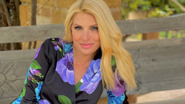 Έτσι περνάει η Ελένη Μενεγάκη το πρωί της Κυριακής!