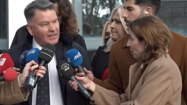 Αλέξης Κούγιας κατά Ζήνας Κουτσελίνη: &quot;Κοιτάξτε να σώσετε τα σπίτια σας από τις αγωγές και τις μηνύσεις – Δεν είστε εκπομπή εσείς, γραφείο ευρέσεως δικηγόρων είστε&quot;