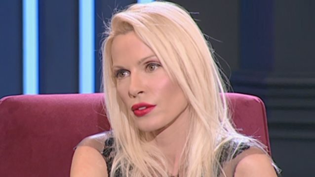 Ασημίνα Ιγγλέζου: Το εκρηκτικό μοντέλο που έγινε viral κάνοντας σκι με μαγιό!