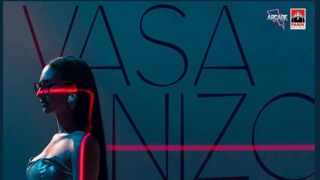 Η Klavdia παρουσιάζει το τραγούδι "Βασανίζομαι"