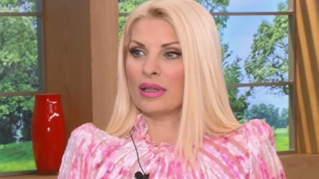 Ελένη Μενεγάκη: «Σίγουρα δεν είμαι ηλικιωμένη, αλλά ούτε και μπέμπα»