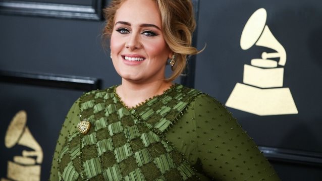 Adele: Παίρνει διαζύγιο μετά από τρία χρόνια γάμου

