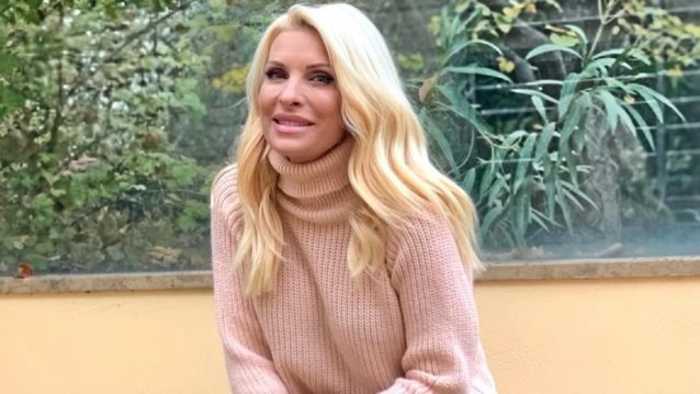 Η Ελένη Μενεγάκη σχολίασε τη φωτογραφία Γιάννη και Άγγελου Λάτσιου