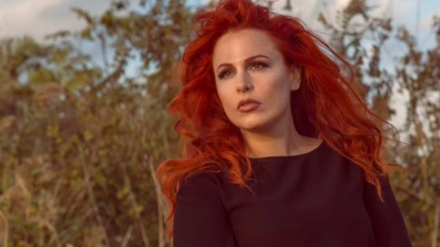 Η Σοφία Κουρτίδου αποκάλυψε το λόγο για το έκτακτο χειρουργείο: &quot;Είμαι ήδη πολύ καλύτερα, έχω πάρει εξιτήριο&quot;