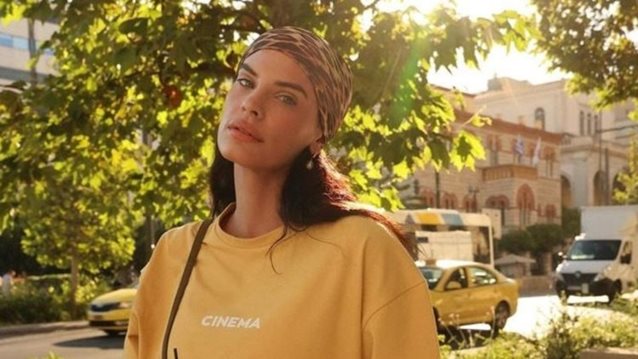 Χριστίνα Μπόμπα: "Γεννήθηκε κόντρα στους "σίγουρους" κανόνες. Χωρίς ανάγκη για εντυπωσιασμό, χωρίς "κίτρινη" διάθεση"