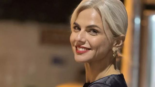 &quot;Μα πόσο μεγάλωσε&quot; | Η κόρη της Χριστίνας Κοντοβά με το πιο κομψό παιδικό φορεματάκι του καλοκαιριού