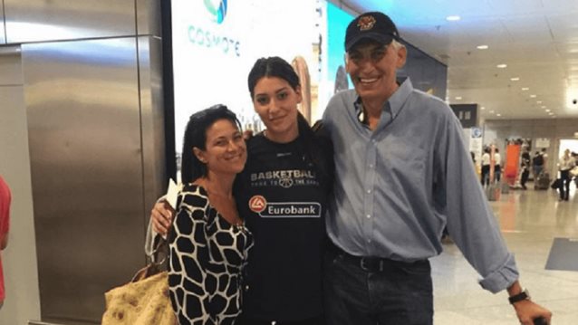 Μαριέλλα Φασούλα: Γνωρίστε τη σχεδόν δίμετρη κόρη του Παναγιώτη Φασούλα!