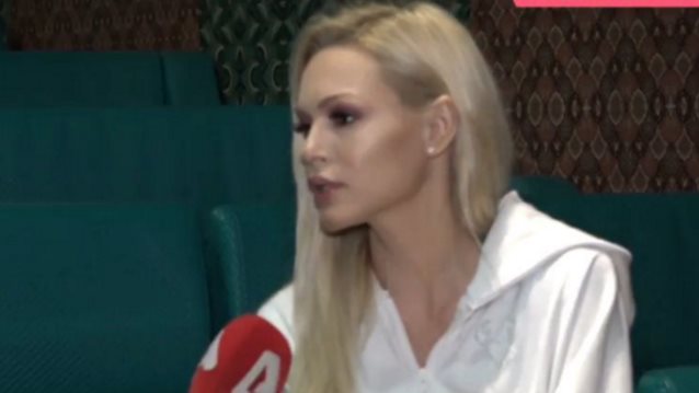 Εκνευρισμένη η Βίκυ Κάβουρα για τις φήμες επανασύνδεσης με τον Νίκο Οικονομόπουλο: &quot;Καλή καρδιά που λέει και εκείνος&quot;