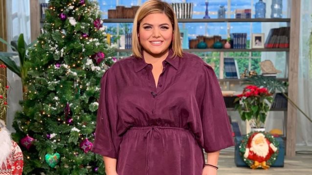 Η Δανάη Μπάρκα φόρεσε το φόρεμα από τα Zara που θα λατρέψουν οι γυναίκες με καμπύλες