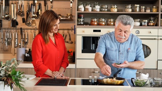 Η Νίκη Λυμπεράκη βάζει στην &quot;Μεγάλη Εικόνα&quot; τον Λευτέρη Λαζάρου