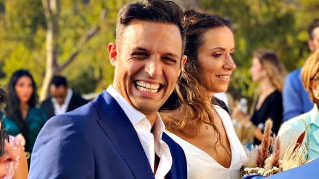 O Σάββας Πούμπουρας και η Αρετή Θεοχαρίδη παντρεύτηκαν και βάφτισαν την κόρη τους!