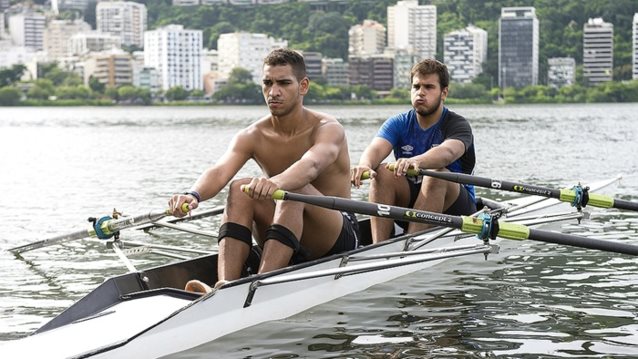 Πώς θα γίνουν τα χέρια σου μετά από κωπηλασία 900 χιλιομέτρων
: Η χειροπιαστή απόδειξη ότι η Μητέρα Φύση κερδίζει πάντα.
