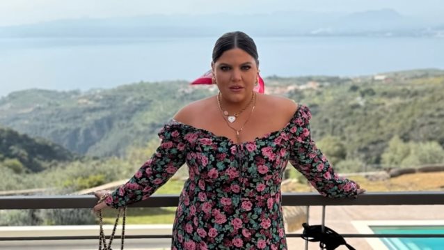 Δανάη Μπάρκα: Πασχαλινή απόδραση στη μαγευτική Μάνη