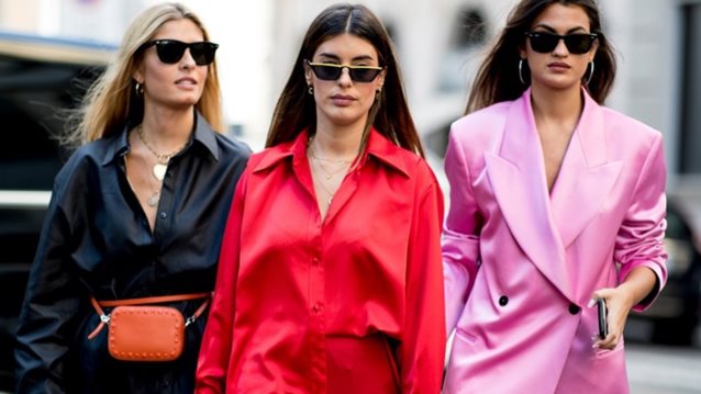 10 επίκαιρες ιδέες για να φορέσεις τα έντονα χρώματα: Παίρνουμε έμπνευση από την Εβδομάδα Μόδας του Μιλάνου