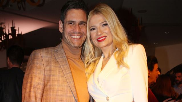 Δημήτρης Ουγγαρέζος: &quot;Τον χωρισμό των γονιών μου τον έχω περάσει μαζί με τη Φαίη Σκορδά&quot;