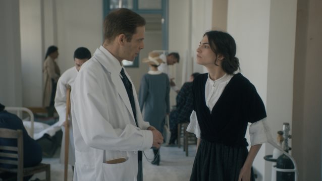 Το κόκκινο ποτάμι - Η συνέχεια | O Δημοσθένης αναλαμβάνει να πει στην Ιφιγένεια πως ο Μίλτος είναι νεκρός