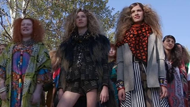 Next Top Model: Spoiler Alert: Η αναπάντεχη αποχώρηση, τα παράπονα της Μέγκι &amp; η Ζενεβιέβ σε ρόλο φωτογράφου