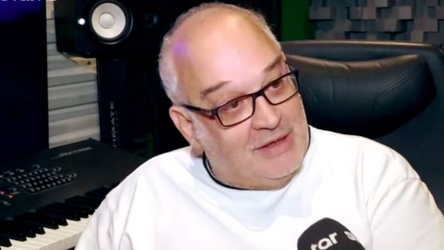 Γιώργος Μουκίδης: &quot;Η Κατερίνα Στικούδη δεν μπορεί να τραγουδήσει τα κομμάτια που κάνω εγώ&quot;