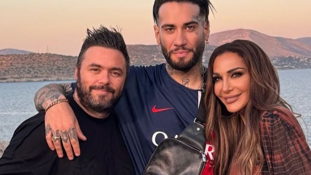 Aide-mémoire | Μίνι πρεμιέρα για τα 30 χρόνια Δέσποινα Βανδή &amp; grande expose για τον Γιώργο Μαζωνάκη