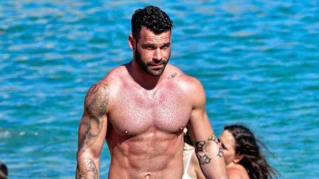 &quot;O Στάθης Σχίζας σίγουρα δεν έχει σχέση με την Ιωάννα Τούνη. Τον είδα στη Μύκονο με άλλη προσωπικότητα&quot;