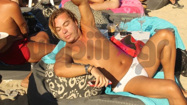 Τρύφωνας Σαμαράς: It's amazing, it's fantastic και στη Μύκονο! Όλες οι φωτογραφίες