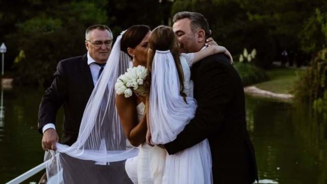 Επέτειος γάμου για τον Αντώνη Ρέμο και την Υβόννη Μπόσνιακ! - &quot;Κάθε μέρα σ’ αγαπώ πιο πολύ&quot;