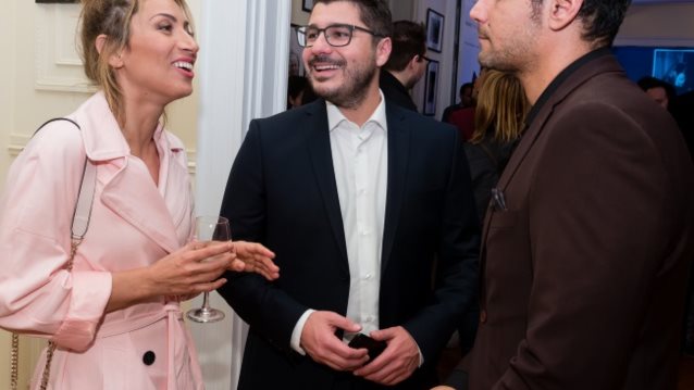 Μαρία Ηλιάκη
 
: Πού συναντήθηκε με τον Δημήτρη Ουγγαρέζο και τον Λάμπρο Κωνσταντάρα;