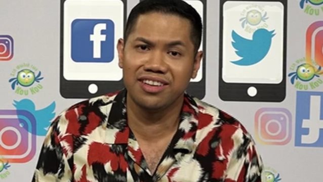 MasterChef | Τζον Λεφί Ριάνο: Απαντάει σε mean tweets &amp; παίρνει το... όπλο του για Μαρία- Μπέλλο