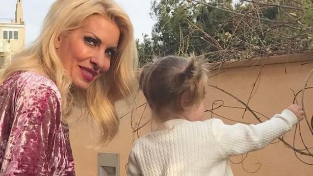 Ελένη Μενεγάκη: Το δώρο που έκανε στη μικρή Μαρίνα