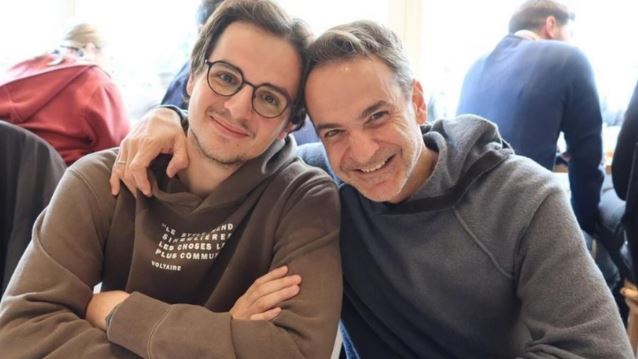 O Κυριάκος Μητσοτάκης εύχεται "χρόνια πολλά" στον γιο του, Κωνσταντίνο