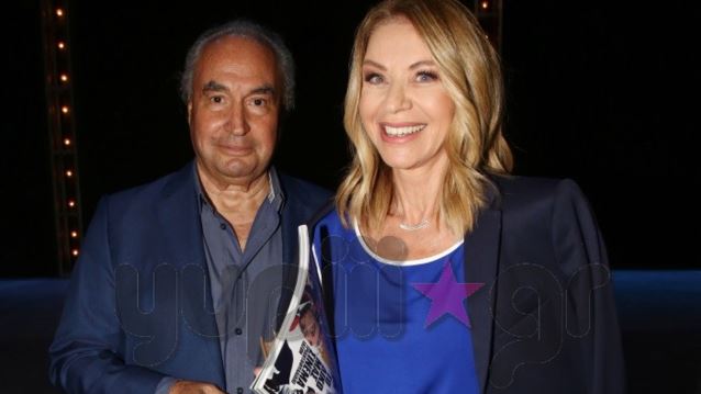 Έλλη Στάη: Σπάνια βραδινή εμφάνιση με τον σύντροφό της! Πού τους εντοπίσαμε;