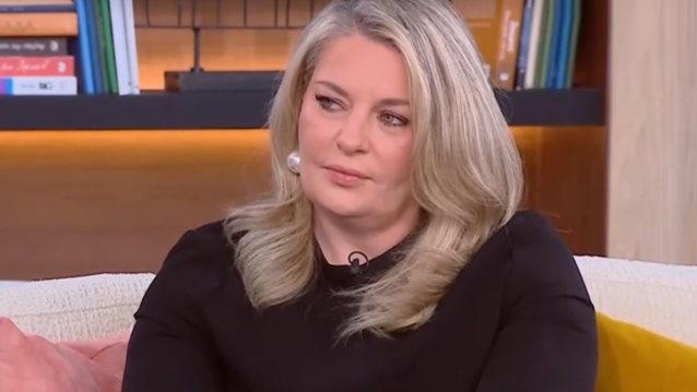 Ελισάβετ Μουτάφη: "Ο γιος μου έχει αρχίσει να μιλάει ελληνικά - Επίτηδες μιλάμε στα ελληνικά"