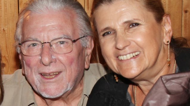 Η Θεανώ Παπασπύρου απαντά στη Σάντρα Βουτσά για το θέμα της περιουσίας