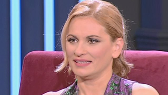 Θεοφανία Παπαθωμά: Οι αποκαλύψεις στη Μελέτη | Το βελούδινο διαζύγιο με τον Τσαρούχα &amp; η επεισοδιακή γνωριμία με τον Πετράκο που κατέληξε σε γάμο