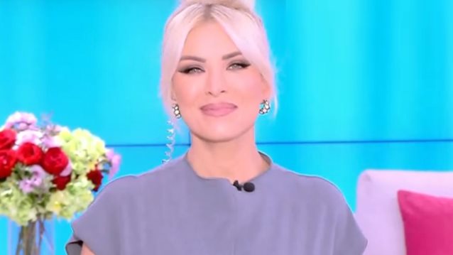 Κατερίνα Καινούργιου: Είναι τόσο όμορφη για την ηλικία της - Με ρωτούν "Ξέρεις σε ποιον γιατρό πάει;"