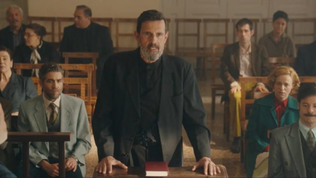 Ραγδαίες οι εξελίξεις στο &quot;Ναυάγιο&quot; | Η Δήμητρα καταλαβαίνει τι είναι θαμμένο κάτω από τις τριανταφυλλιές