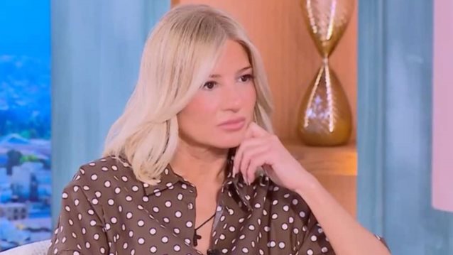 Φαίη Σκορδά: "Εύχομαι να ανοίξει ένας νέος κύκλος στην προσωπική σου ζωή"