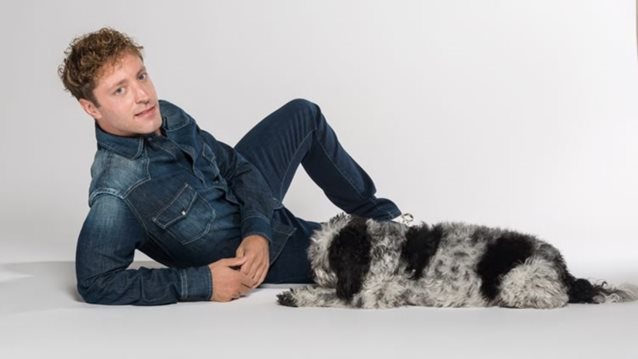 Μιχάλης Συριόπουλος: &quot;Κάθε βραβείο, κάθε υποψηφιότητα είναι ένα χτύπημα στην πλάτη ότι τα πας καλά. Όμως, αν σταθείς σε αυτό, το έχασες το παιχνίδι&quot;