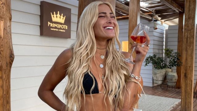 Η Ιωάννα Τούνη στις Σεϋχέλες - Βίντεο από το πολυτελές σπίτι δίπλα στη θάλασσα