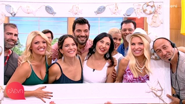 Ελένη Μενεγάκη: Έκανε φινάλε με όλους τους συνεργάτες στο πλευρό της! Όσα είπε on air